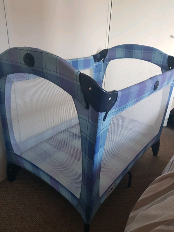 gumtree travel cot